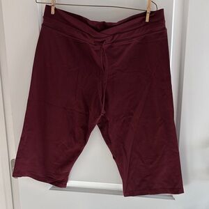 Prana Women's Dark Red Bermudas
